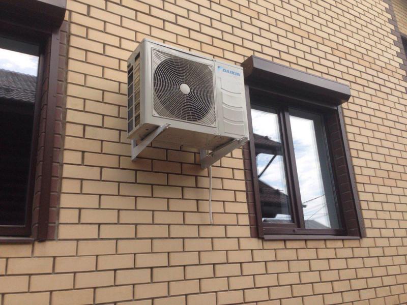 Установка 2х кондиционеров в частном кирпичном доме в 1 этап